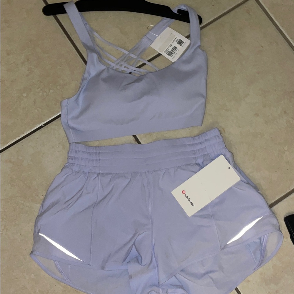 SOLD OUT Lululemon pink hotty hot shorts 4” size 6 - Picture 12 of 16